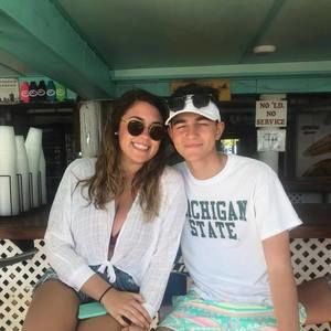 Meet your Posher, Vincenzo